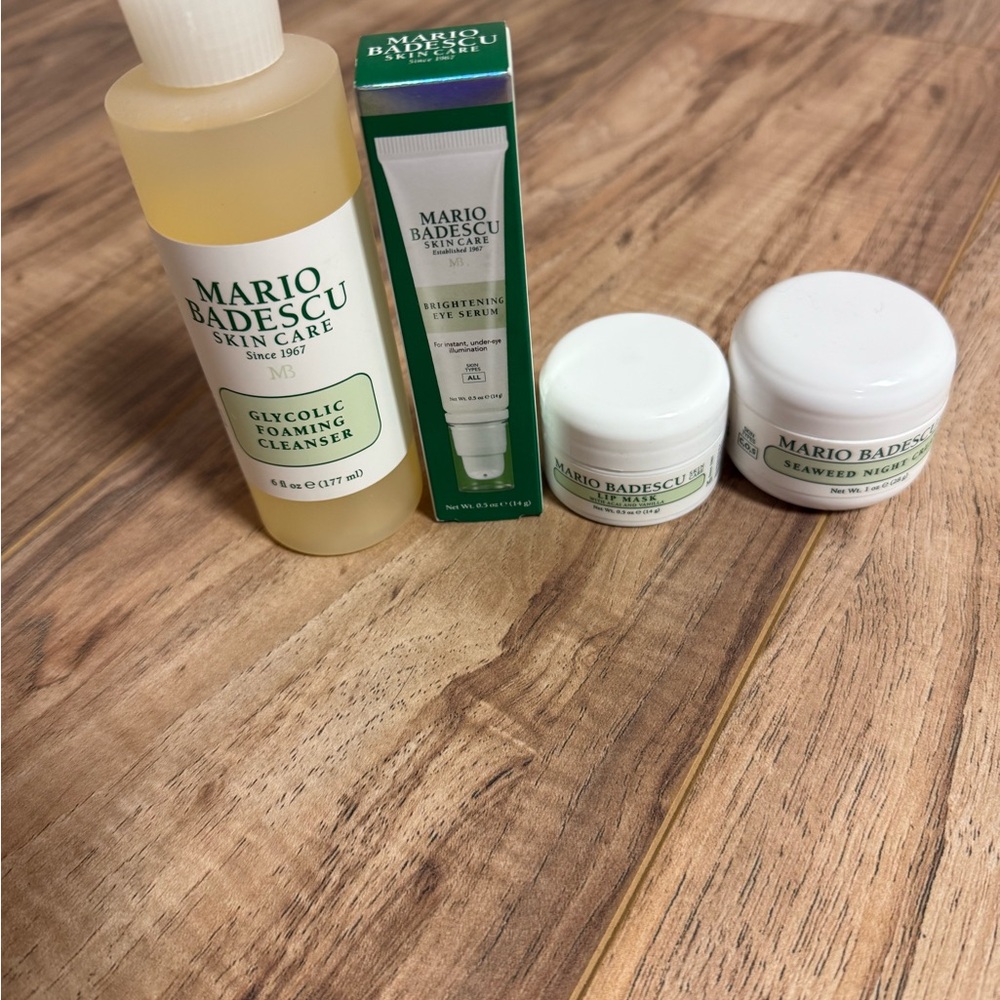 4 full size Mario Badescu's products and samples
